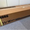 Korg 01 wpro 76-клавишный синтезатор,  черная клавиатура,  музык